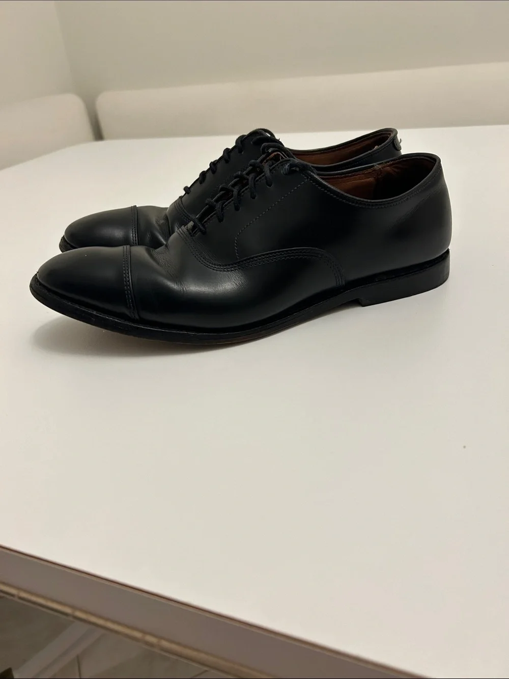 Allen Edmonds Park Avenue Black leather Cap-Toe Oxfords